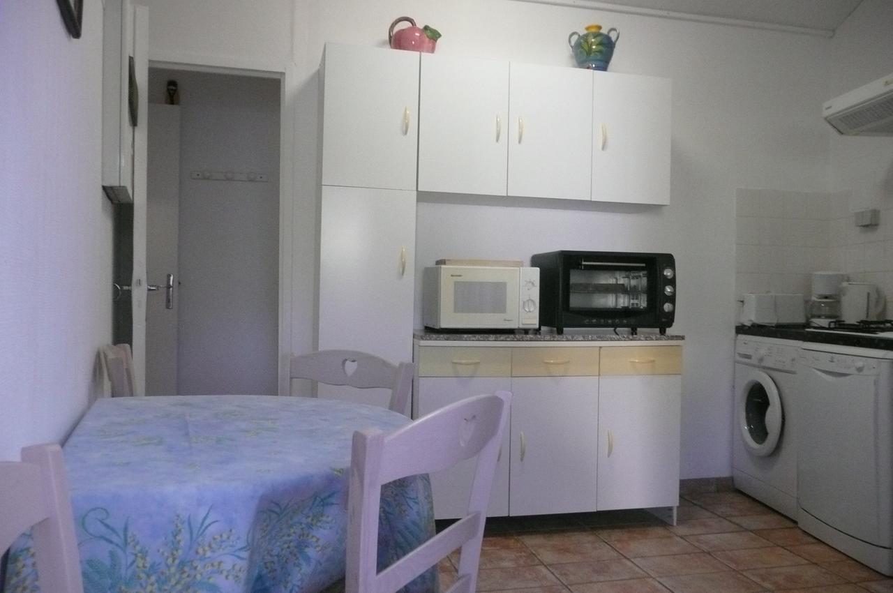 Hébergement de vacances La Soleiade 2à4 Pers Au De Saint-cassien Proximité Cannes Mandelieu La Napoule Frejus St Raphael *