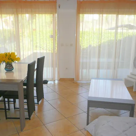 Villa La Soleiade Gites 2A4 Pers Type F2, Climatises, Au Lac De Saint-Cassien,15Mn De Cannes, Frejus St Raphael,10Mn Mandelieu La Napoule Montauroux Buitenkant foto