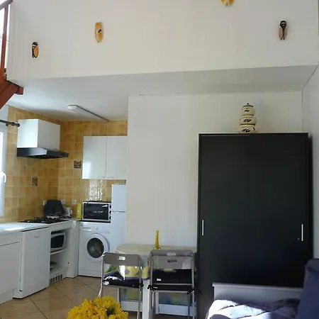 Villa La Soleiade Gites 2A4 Pers Type F2, Climatises, Au Lac De Saint-Cassien,15Mn De Cannes, Frejus St Raphael,10Mn Mandelieu La Napoule Montauroux Buitenkant foto