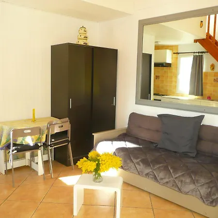 Villa La Soleiade Gites 2A4 Pers Type F2, Climatises, Au Lac De Saint-Cassien,15Mn De Cannes, Frejus St Raphael,10Mn Mandelieu La Napoule Montauroux Buitenkant foto