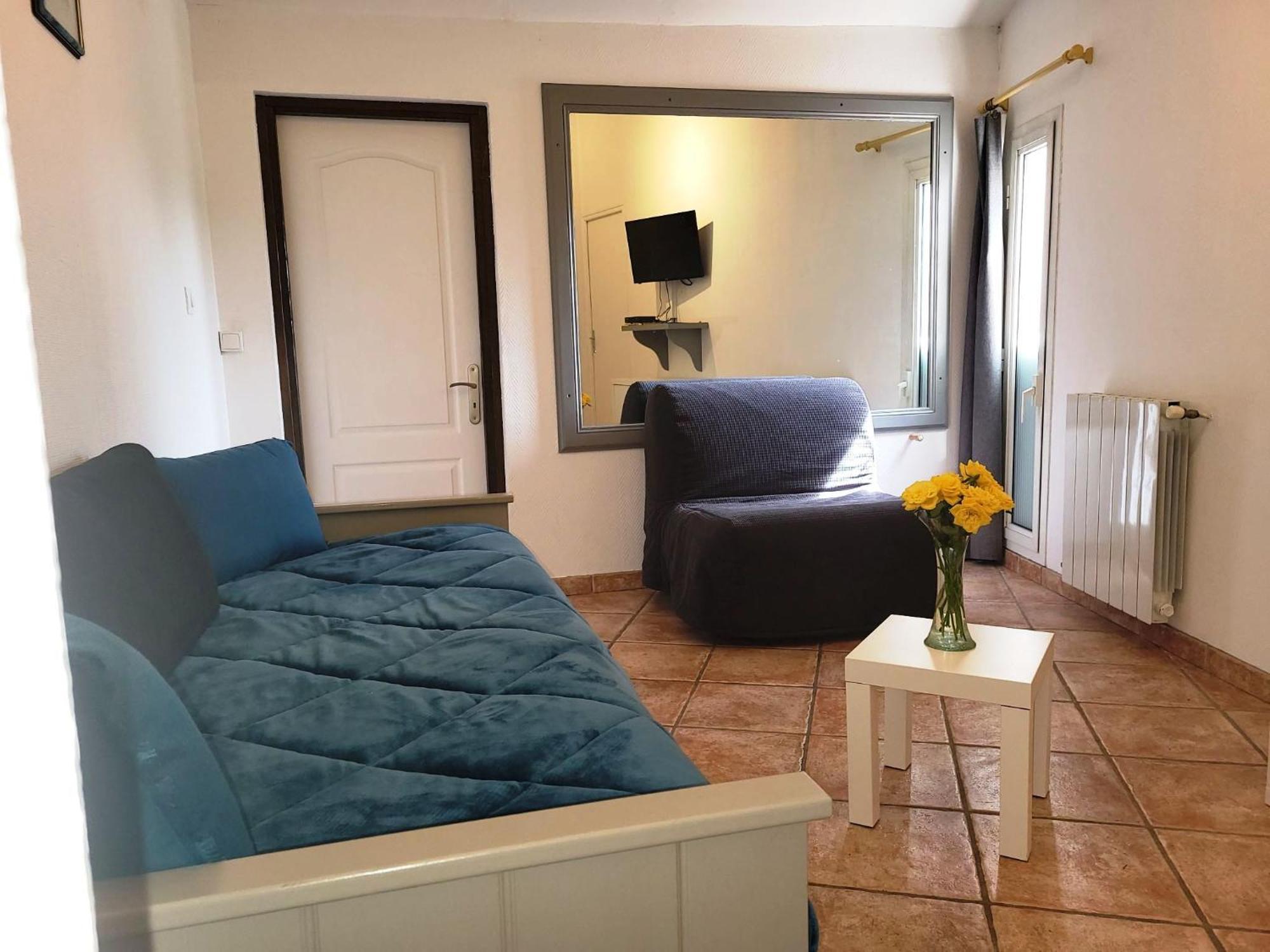 La Soleiade: Lakeside With Ac Near Cannes Holiday home