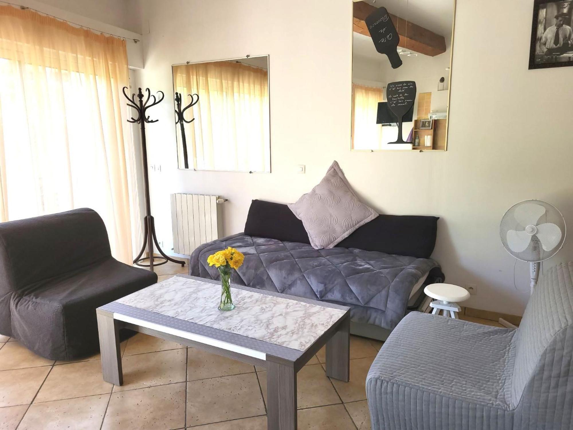Ferienhaus 15mn De Cannes, La Soleiade , 3gites 2-4 Pers Type T2, Climatises, Piscine, Au De Saint-cassien Montauroux