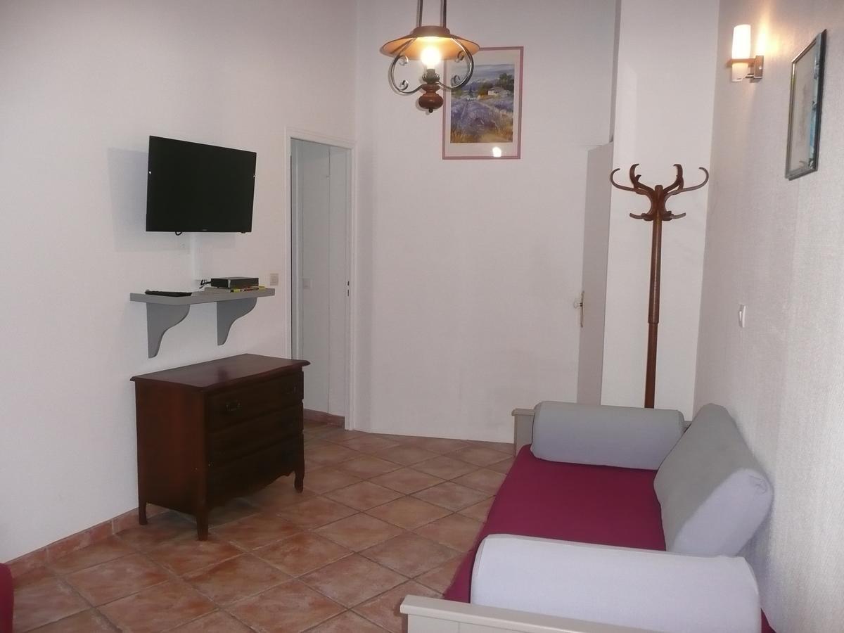 La Soleiade: Lakeside With Ac Near Cannes Holiday home